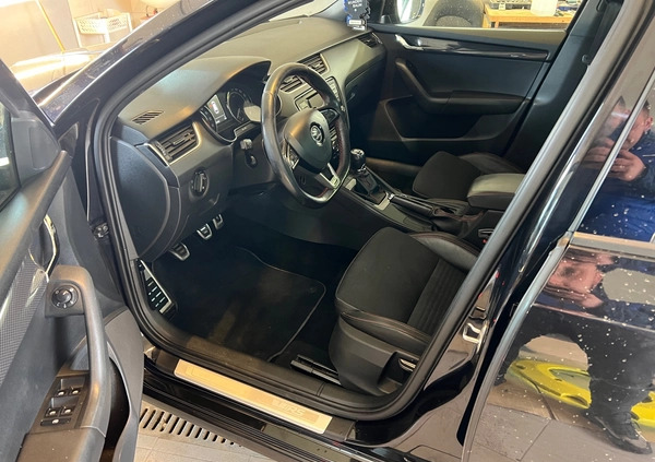 Skoda Octavia cena 49500 przebieg: 181631, rok produkcji 2015 z Wieliczka małe 79